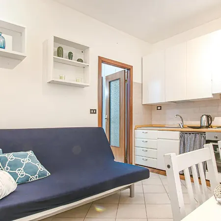1 Bedroom Gorgeous In Διαμέρισμα *